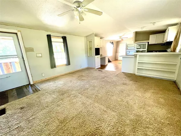 Lindale, TX 75771,19931 County Road 4145