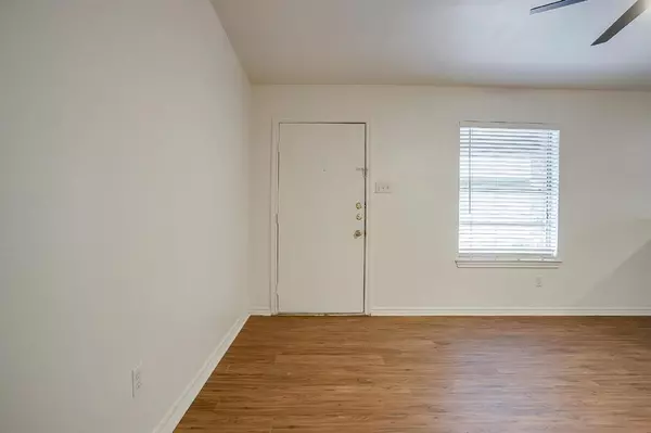White Settlement, TX 76108,1217 Kimbrough Street #B