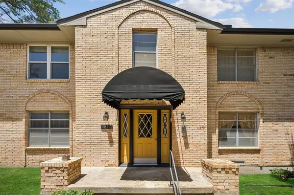 Dallas, TX 75206,5817 Sandhurst Lane #B