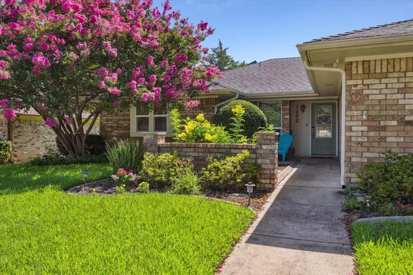 Euless, TX 76039,1202 Meadowview Drive