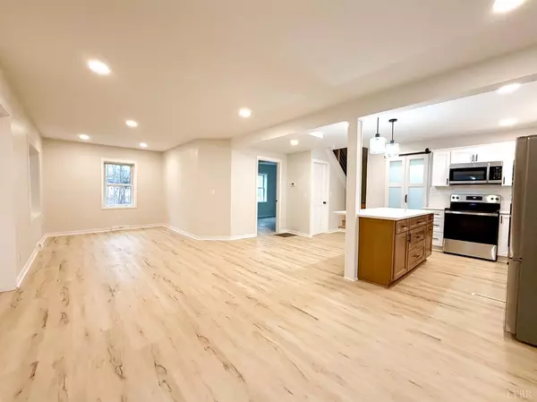 Lynch Station, VA 24571,13273 Leesville RD