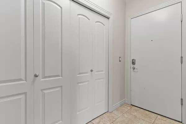 Calgary, AB T2L 0Y2,3111 34 AVE Northwest #128