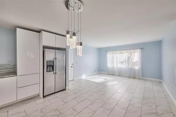 Fort Lauderdale, FL 33308,5720 NE 22nd Way #401-4
