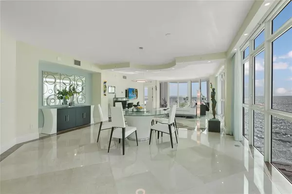Lauderdale By The Sea, FL 33062,1430 S Ocean Blvd #10B