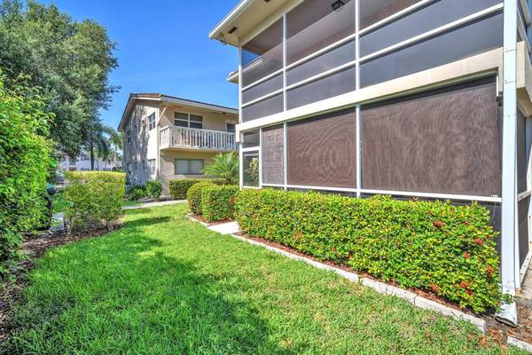 Lighthouse Point, FL 33064,2131 NE 42nd Ct #104e