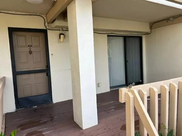 Delray Beach, FL 33446,14460 Strathmore Ln #102