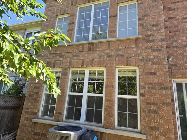 Mississauga, ON L5M 7H4,5792 Raftsman Cove N/A