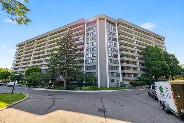 Mississauga, ON L5A 3S8,1320 Mississauga Valley BLVD #712
