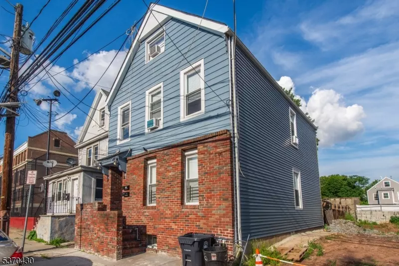 386 S 9Th St, Newark City, NJ 07103