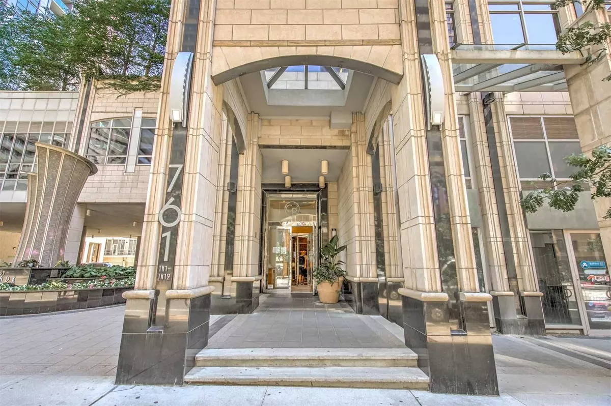 Toronto C01, ON M5G 2R2,761 Bay ST #1509
