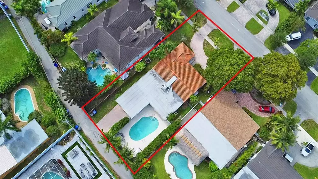 Hollywood, FL 33019,1336 Funston St