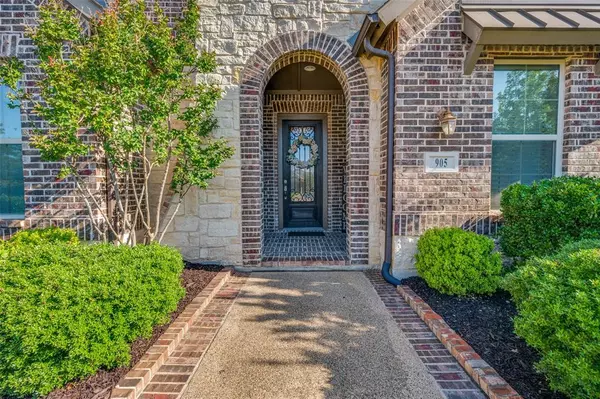 Arlington, TX 76005,905 Crystal Oak Lane