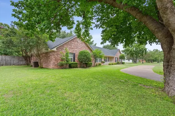 Mcgregor, TX 76657,701 S Tyler Street