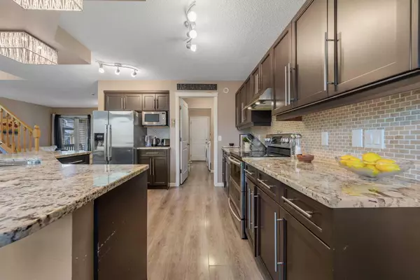 Calgary, AB T3L3B3,94 Tuscany Vista RD Northwest
