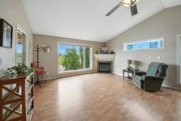 Red Deer, AB T4P 0C2,92 Oswald Close