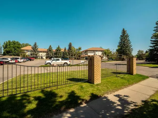 75 temple BLVD W #202, Lethbridge, AB t1k5m2