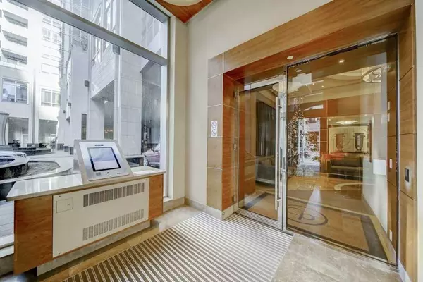 Toronto C01, ON M5G 2R2,761 Bay ST #1509
