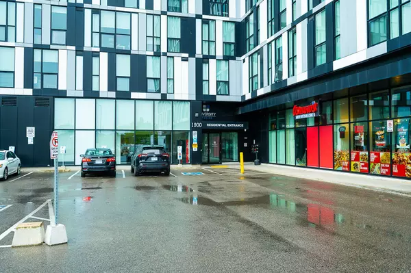 Oshawa, ON L1G 0C1,1900 Simcoe ST N #739