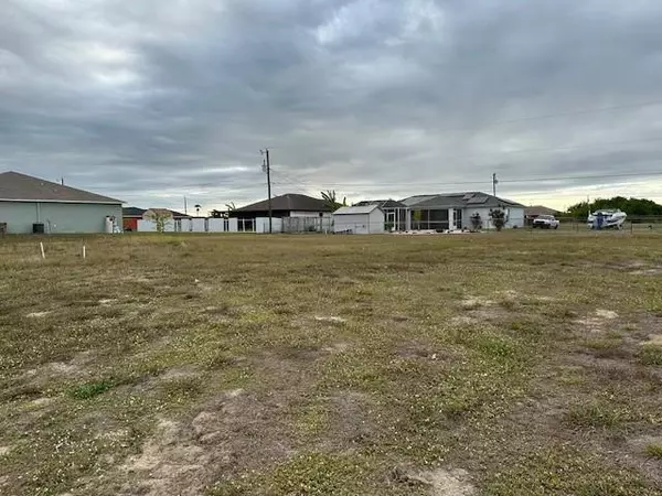 Cape Coral, FL 33909,1404 NE 9th Pl