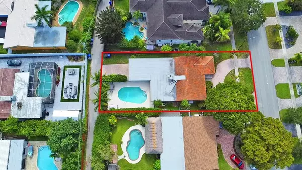 Hollywood, FL 33019,1336 Funston St
