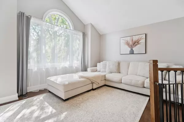 Hamilton, ON L0R 2H6,132 Harnesworth CRES