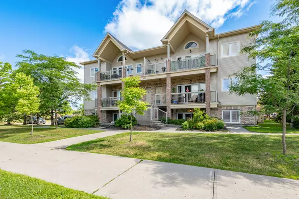 Stittsville - Munster - Richmond, ON K2S 0C7,1101 Stittsville Main ST #D