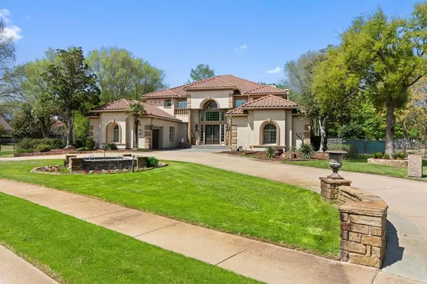 710 Deer Hollow Boulevard, Southlake, TX 76092