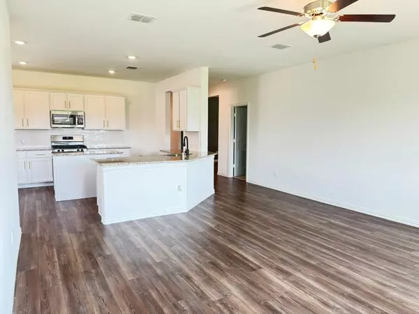 Forney, TX 75126,828 Grapefruit Court