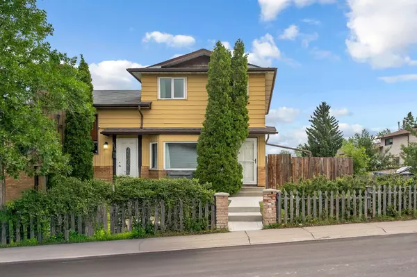 Calgary, AB T3K1B4,8310 berkley RD NW