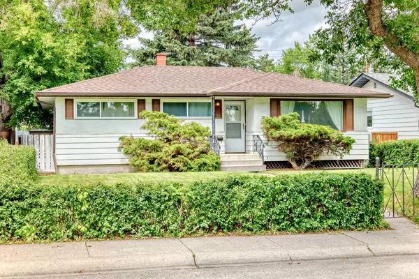 151 Fyffe RD Southeast, Calgary, AB T2H 1C2