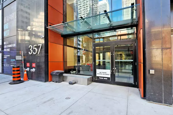 357 King ST W #3701, Toronto C01, ON M5V 0S7