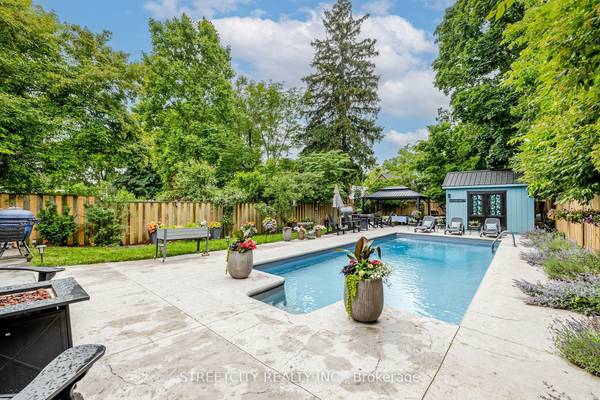 931 Waterloo ST, London East, ON N6A 3X2
