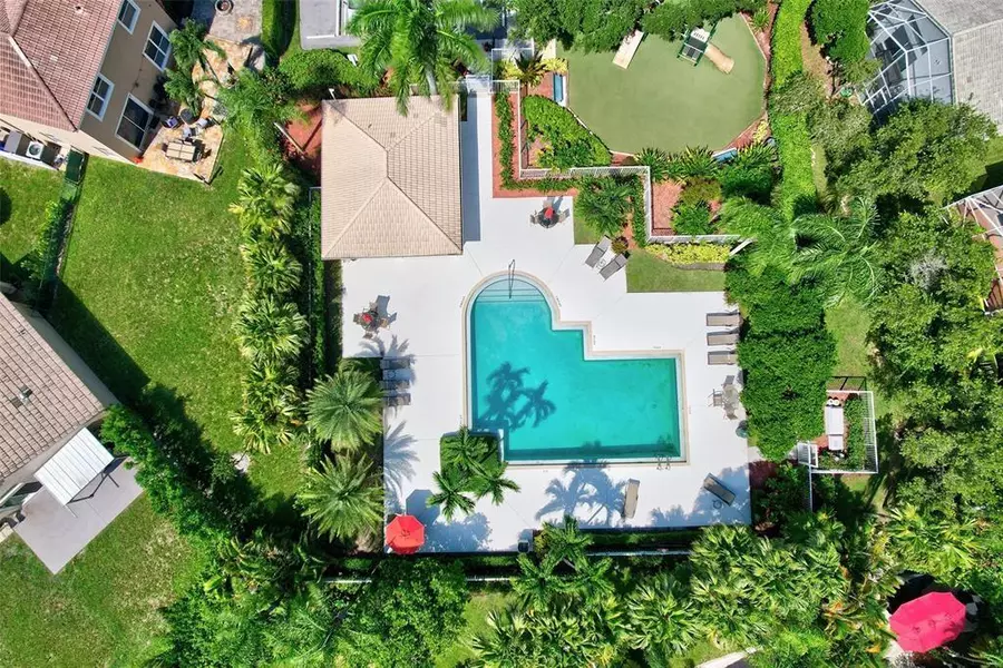 11600 NW 52nd Ct, Coral Springs, FL 33076