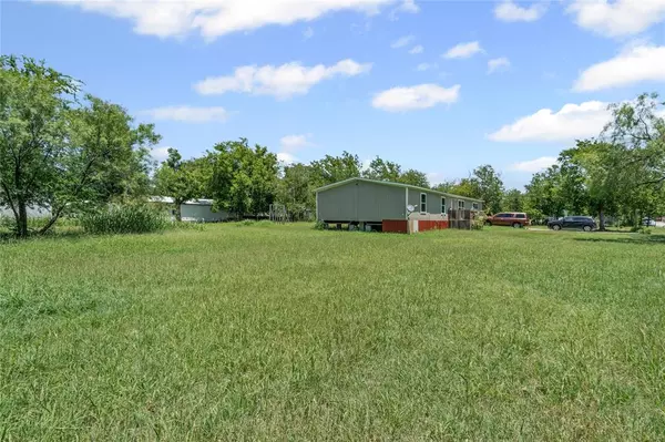 Mineral Wells, TX 76067,620 SW 22nd Street