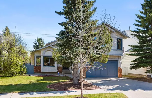 Calgary, AB T3A 4N1,8266 Edgebrook DR Northwest