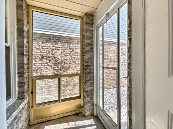 Toronto E11, ON M1B 4P6,25 Overlord CRES