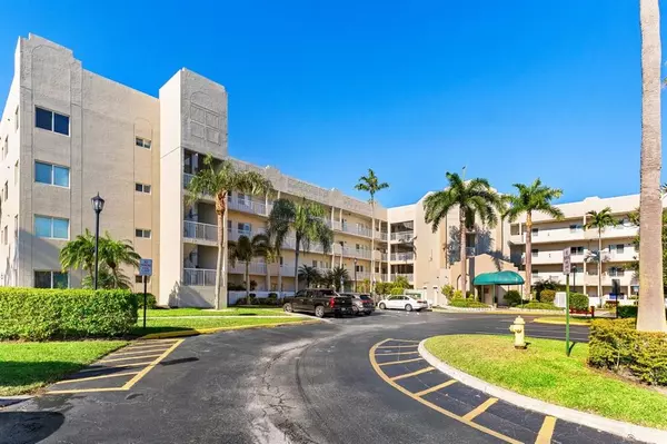 Tamarac, FL 33321,7775 Southampton Terrace #310