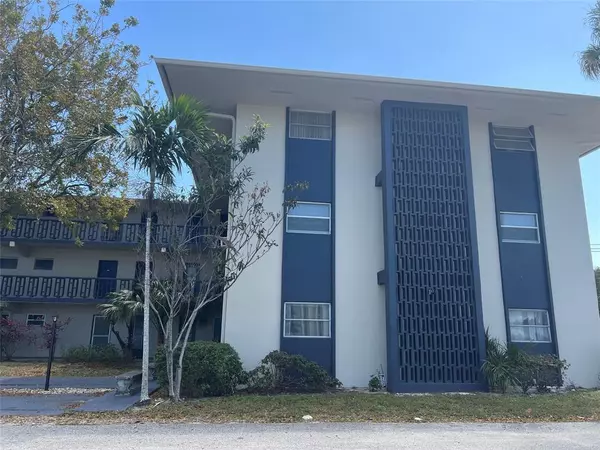 1150 E Sample Rd #308, Pompano Beach, FL 33064