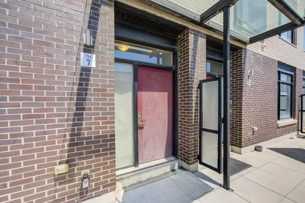 Mississauga, ON L5B 0K2,4030 Parkside Village DR #7