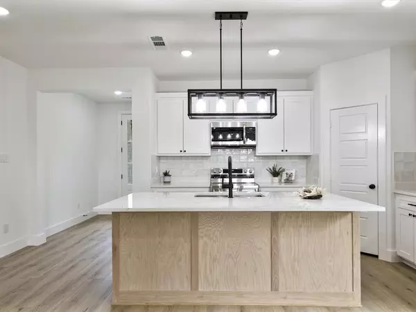 Granbury, TX 76048,5024 Waterfield Drive