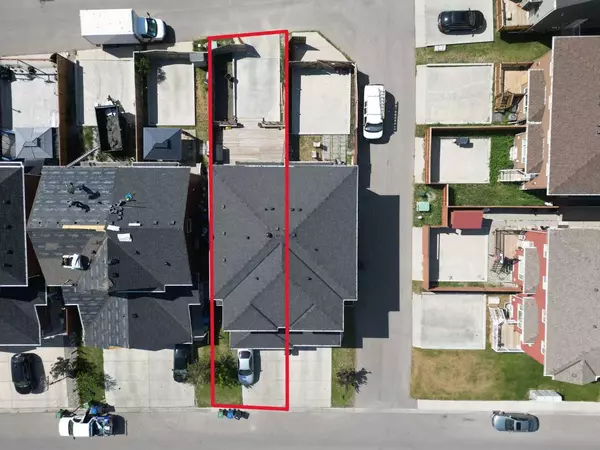 Calgary, AB T3J0V2,94 Saddlelake TER NE