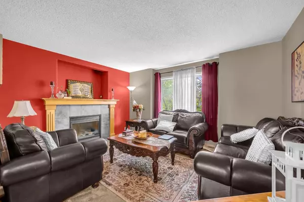 Calgary, AB T3K 5G5,81 Covewood GN NE