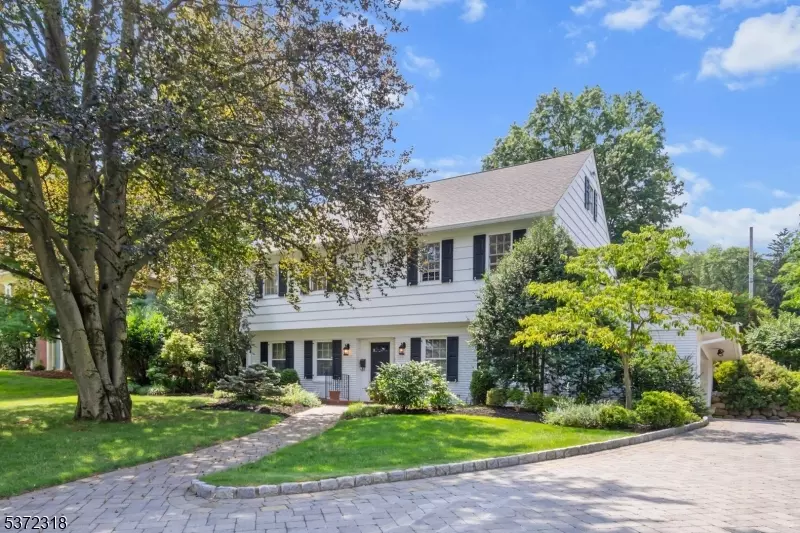 28 S Mountain Ave, Montclair Twp., NJ 07042