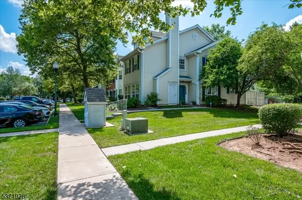Franklin Twp., NJ 08823,15 Hudson Ct