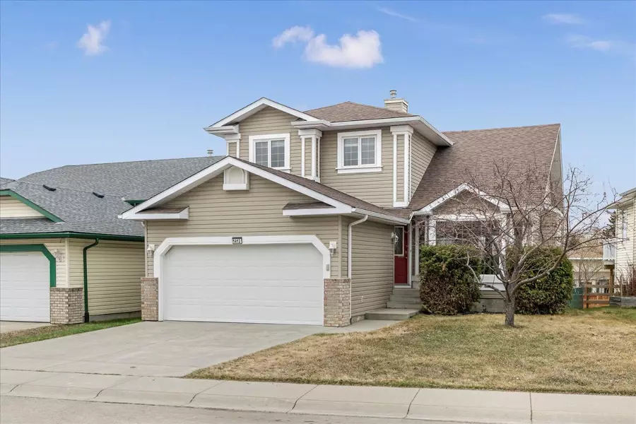 1412 Meadowbrook DR SE, Airdrie, AB T4A 2B4