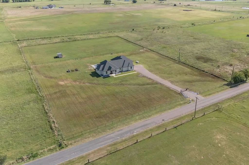 Whitesboro, TX 76273,919 Gunter Road