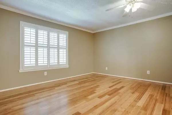 Dallas, TX 75206,5815 Sandhurst Lane #A