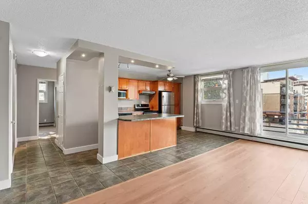 Calgary, AB T2T 0K3,1027 Cameron AVE SW #202