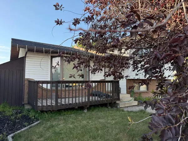 Medicine Hat, AB T1B3A3,100 Robinson DR SE