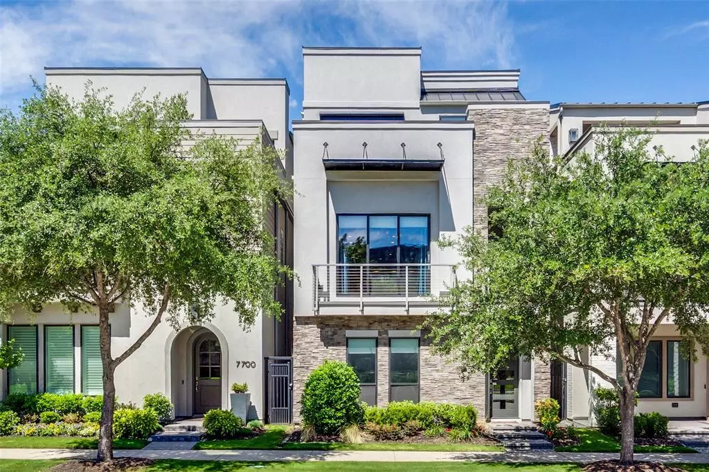 Plano, TX 75024,7704 Highcroft Way